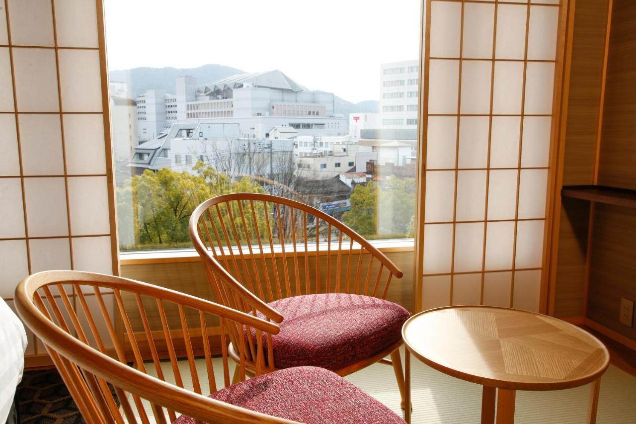 The Shiroyama Terrace Tsuyama Villa Eksteriør bilde