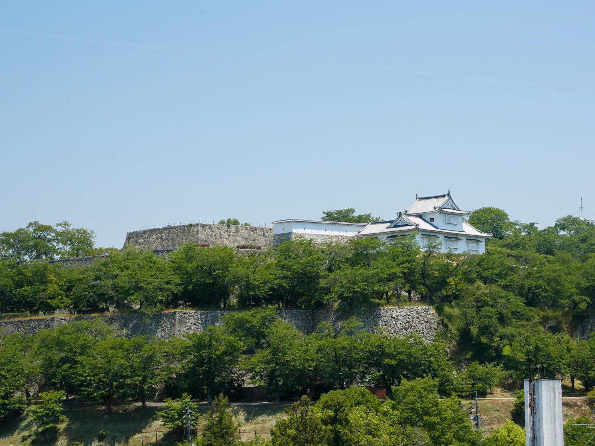 The Shiroyama Terrace Tsuyama Villa Eksteriør bilde